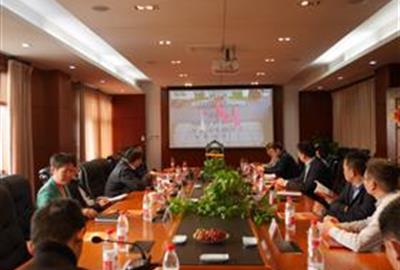 The deputy mayor of Shaoxing City, Zhifeng Ling and other leaders visited to TUNA